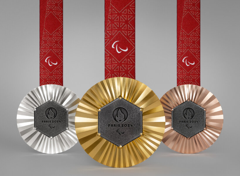 paris-2024-paralympic-medal-1